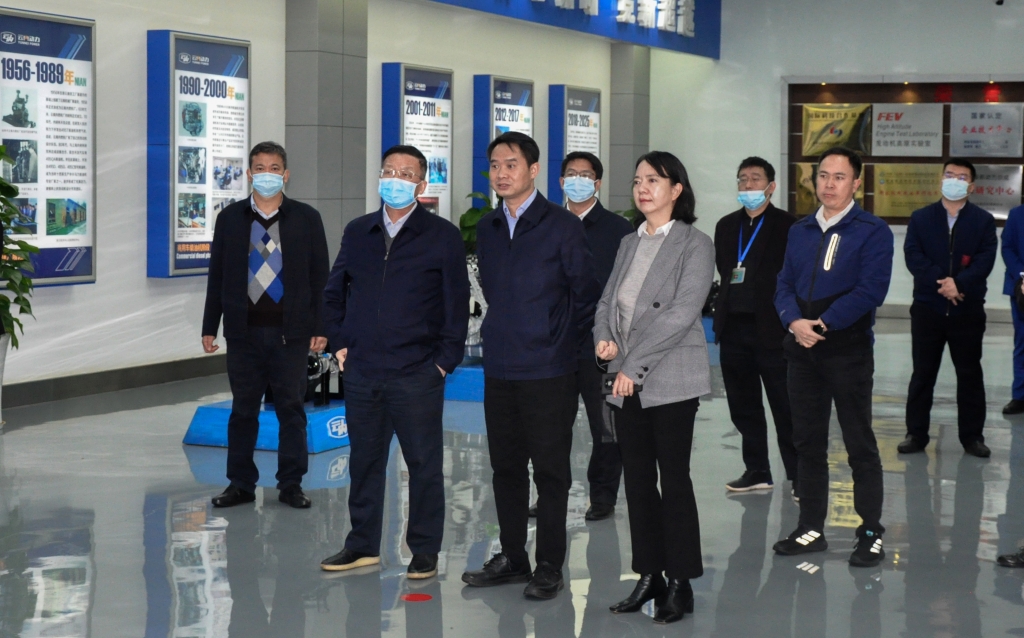 昆明市委常委杨东伟一行到云南云内动力集团有限公司开展调研
